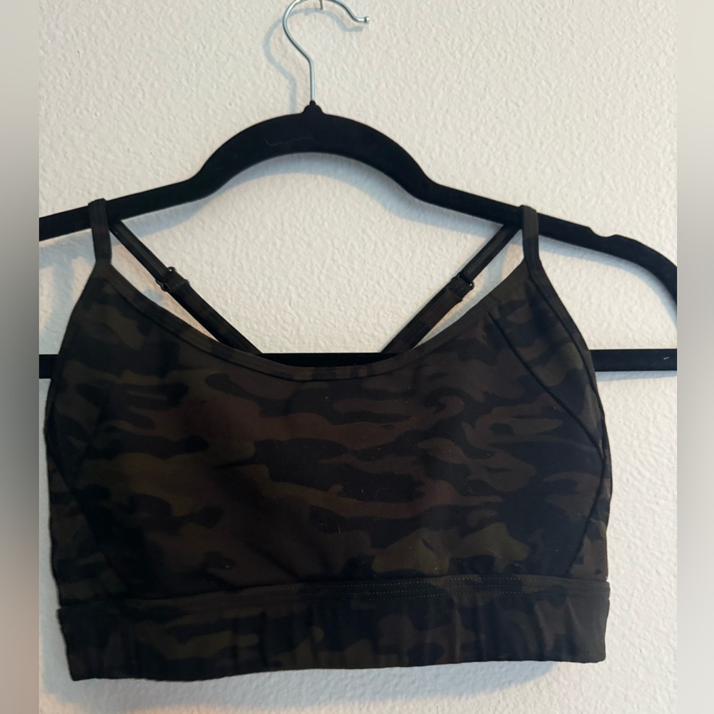 Alphalete sports bra green camo size small